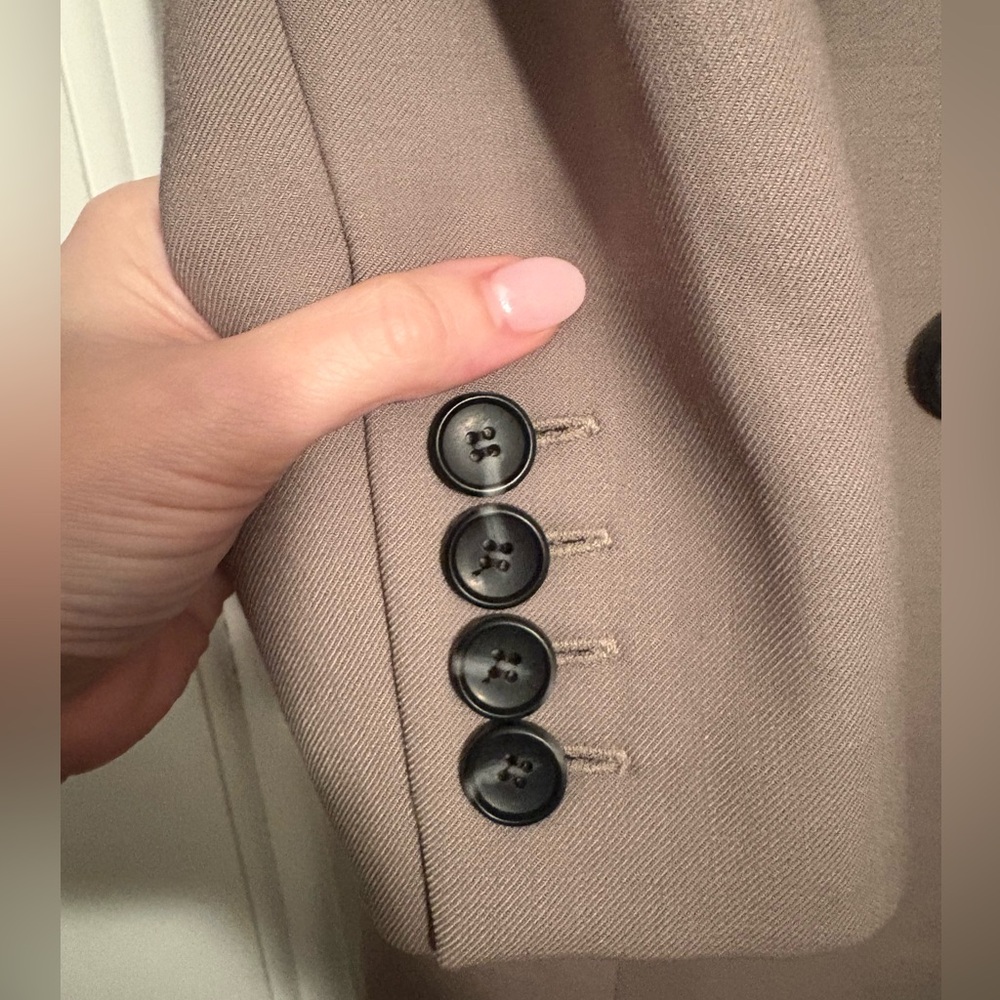 Smythe Pagoda Coat in Storm ASO Meghan Markle - Picture 7 of 14